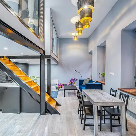 Azure Oasis In The Heart Of The Apartman Budapest